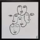 
Le Surcyclage du verre s'invite à votre table et sur vos murs !
Les bouteilles de vin vides, après quelques heures de travail, deviennent des verres, plats à tapas, coquetiers, vases....
Et le verre SÉCURIT ( vitres cassées de voiture) se transforme en créations pleines d'émotions, fantaisies du quotidien, uniques, poétiques et parfois décalées. Démarche éthique et éco responsable.